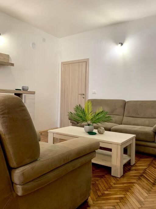 Central City Apartment Üsküp Dış mekan fotoğraf