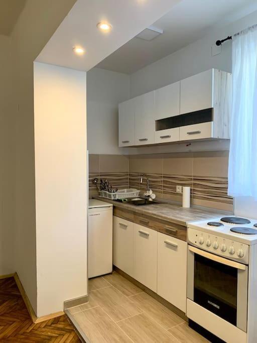 Central City Apartment Üsküp Dış mekan fotoğraf